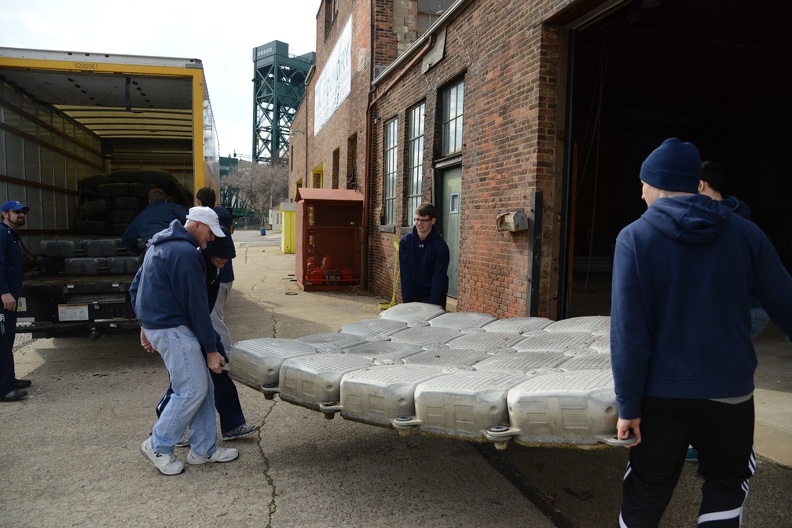 Case Men shifting the dock5.JPG